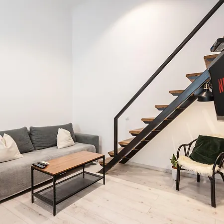 Studio - Pest Side, Downtown Apartment *